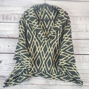 Winter Poncho Cape Sweater Gray & Cream Geometric Print Gorpcore Cabincore M/L